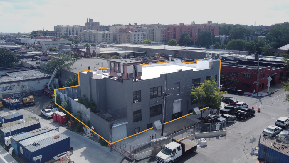 1360 Garrison Ave, Bronx, NY à vendre - Photo du bâtiment - Image 1 de 10