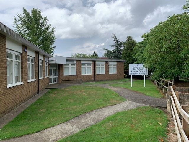 49 Elstar Rd, Ongar for lease Primary Photo- Image 1 of 4