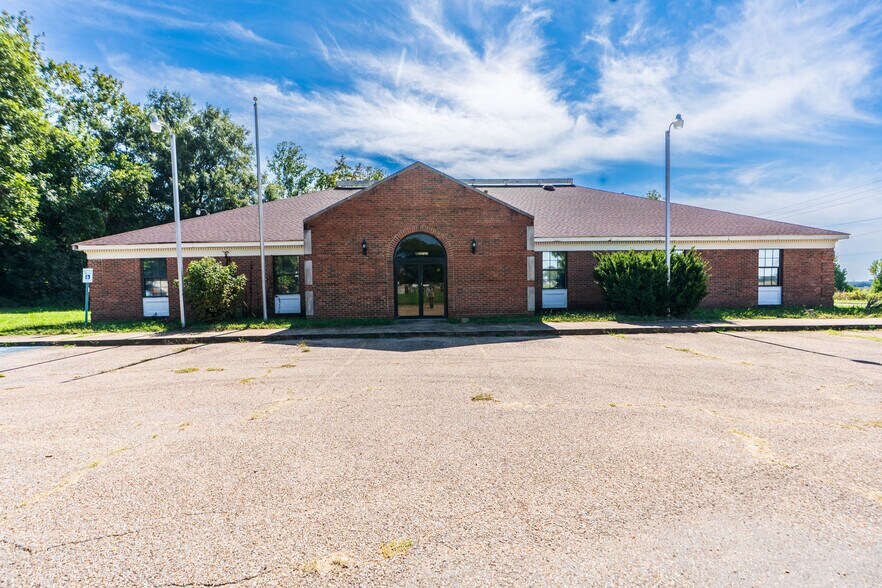 819 Newman Dr, Helena, AR à vendre - Photo du bâtiment - Image 2 de 33