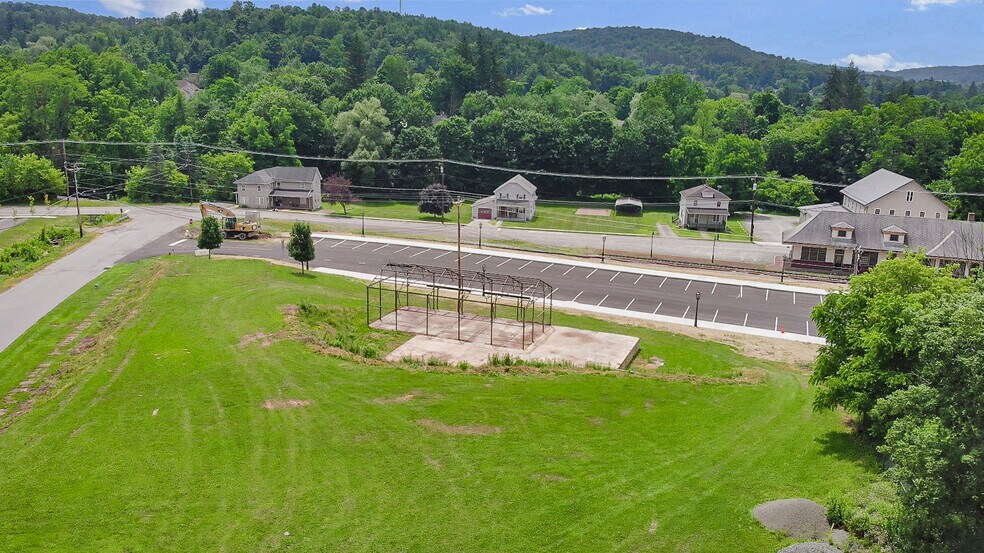 34 Fellows Avenue, Wellsboro, PA à vendre - Photo du bâtiment - Image 3 de 38