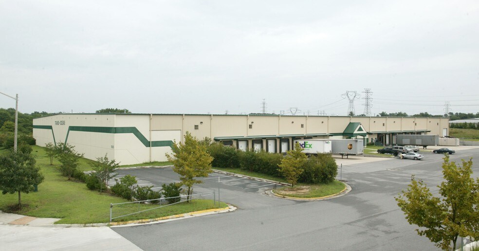 1005 Obici Industrial Blvd, Suffolk, VA à louer - Photo principale - Image 1 de 3