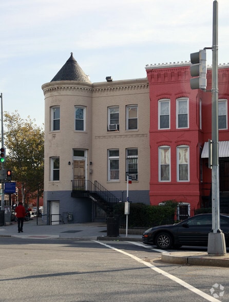 924-928 U ST NW & 1949 Vermont Ave NW portfolio of 2 properties for sale on LoopNet.ca - Primary Photo - Image 1 of 2
