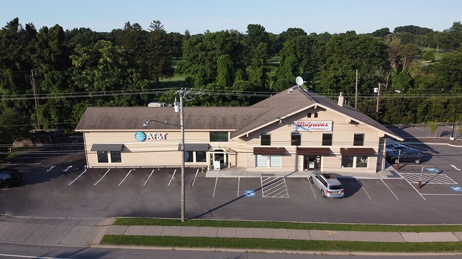 3122 Monroe Ave, Pittsford, NY à louer - Photo du bâtiment - Image 2 de 11