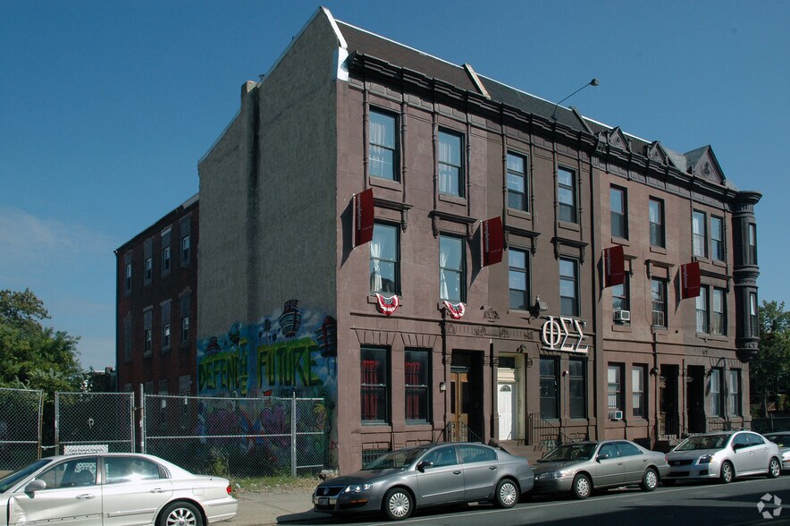 1429 W Diamond St, Philadelphia, PA for sale - Primary Photo - Image 1 of 3