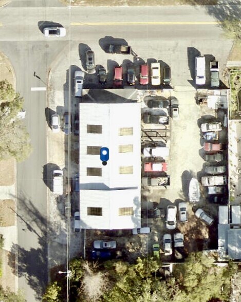 1310 E 1st Ave, Mount Dora, FL à louer - Photo du bâtiment - Image 2 de 36