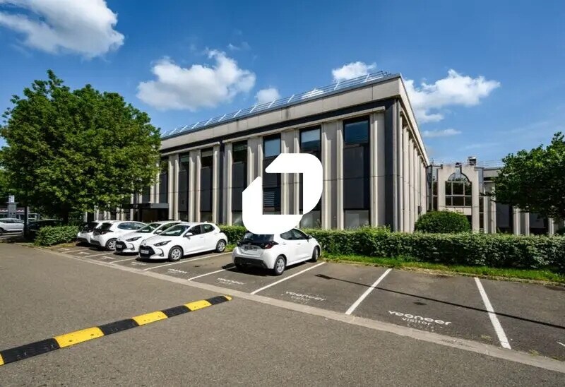 Bureau dans Cergy à louer - Photo du bâtiment - Image 1 de 25