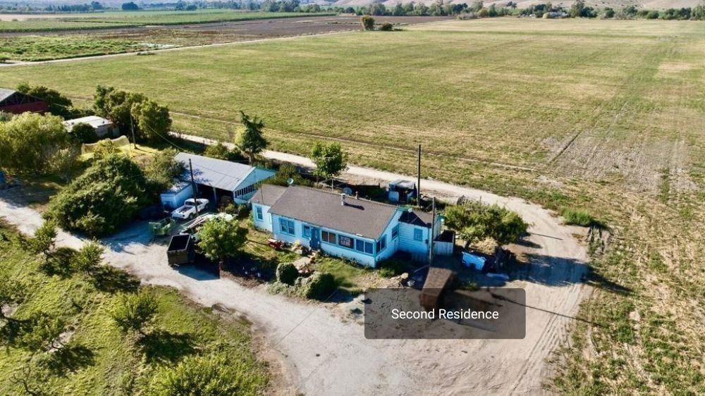 9265 Fairview Rd, Hollister, CA for sale Primary Photo- Image 1 of 10