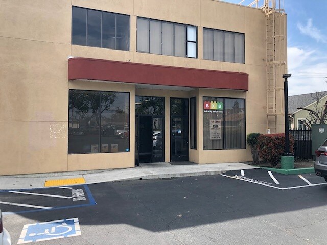 925 W Winton Ave, Hayward, CA à louer - Photo du bâtiment - Image 3 de 16
