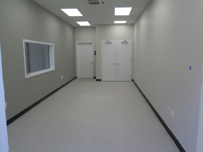 360 Faraday Ave, Jackson, NJ for lease - Interior Photo - Image 3 of 5