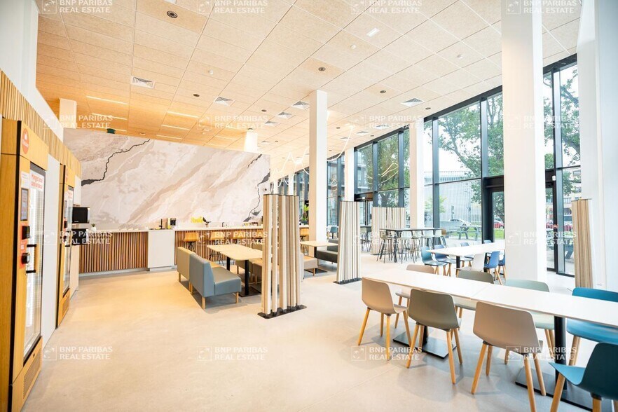 Office in Cesson-Sévigné for lease - Interior Photo - Image 2 of 7