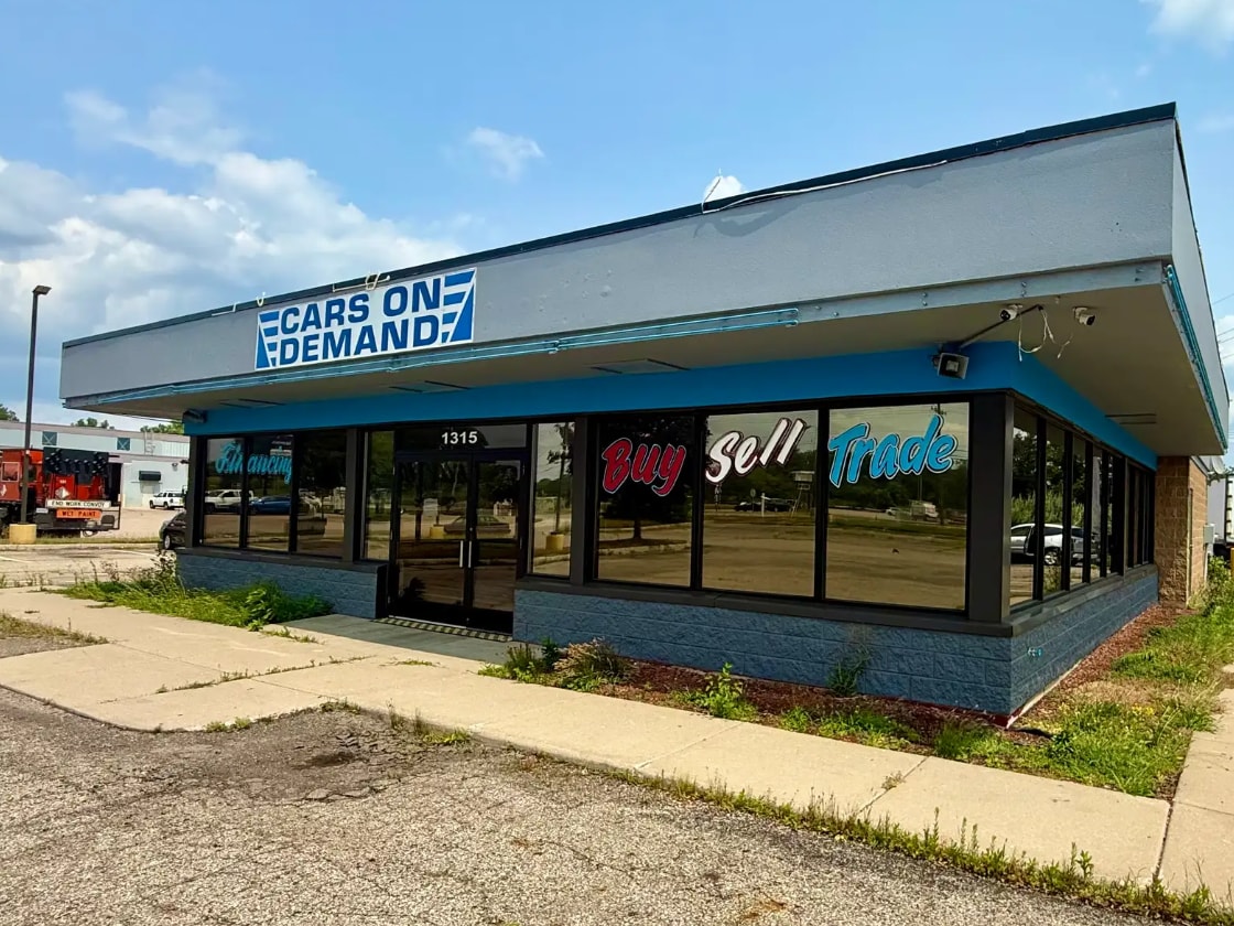 1315 S Waverly Rd, Lansing, MI for sale Building Photo- Image 1 of 23
