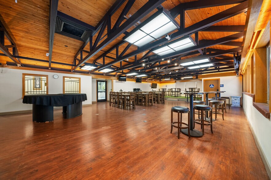 1144 Black Oak Dr, Paso Robles, CA à vendre - Photo du bâtiment - Image 2 de 18