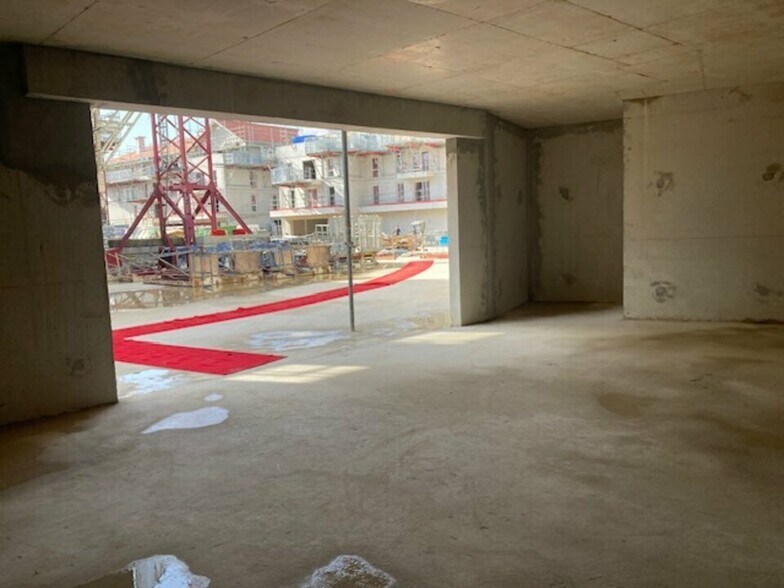 Retail in Morsang-sur-Orge for sale - Construction Photo - Image 1 of 10