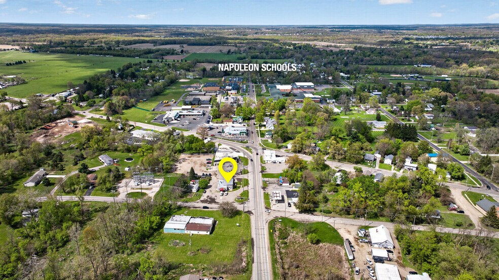 124 S Brooklyn Rd, Napoleon, MI à vendre - Photo du bâtiment - Image 3 de 59