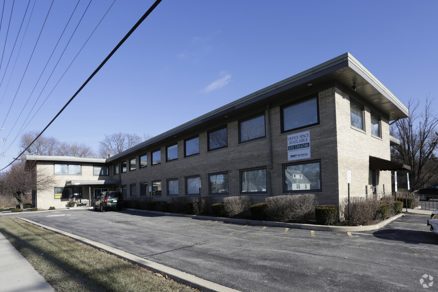 4513 Lincoln Ave, Lisle, IL for lease - Building Photo - Image 1 of 8