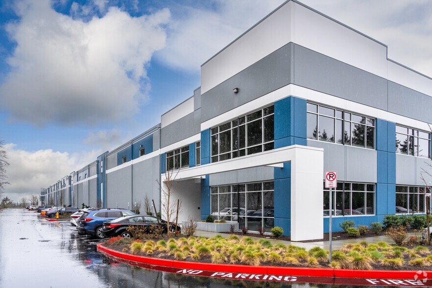 5900 36th Ave W, Everett, WA for lease - Primary Photo - Image 1 of 6