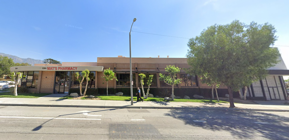 2260-2268 Lincoln Ave, Altadena, CA for lease - Building Photo - Image 1 of 1