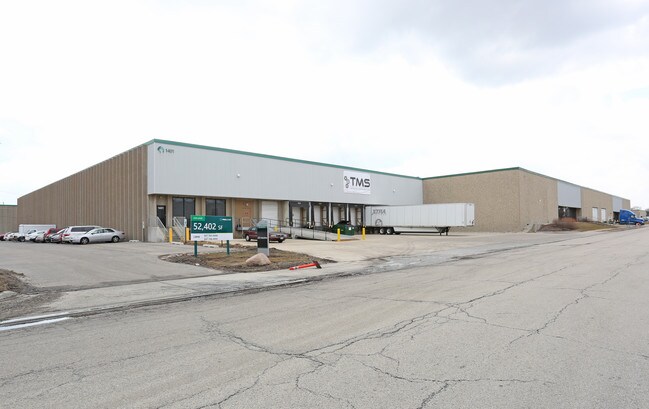More details for 1301-1401 Mark St, Elk Grove Village, IL - Industrial for Lease