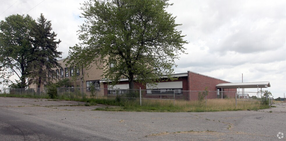 10926 N County Road 200 E, Alexandria, IN à vendre - Photo du bâtiment - Image 2 de 2