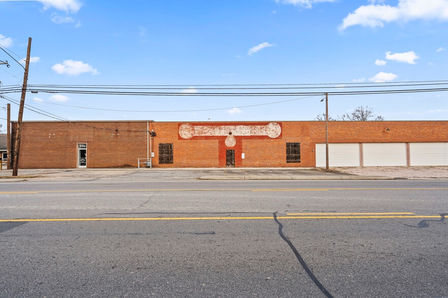 1906 N Main St, Kannapolis, NC for sale - Building Photo - Image 2 of 44