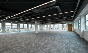 5500 Lakeside, Cheadle à louer Photo intérieure- Image 2 de 3