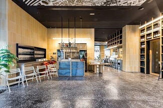 Plus de détails pour Multi-résidentiel à vendre