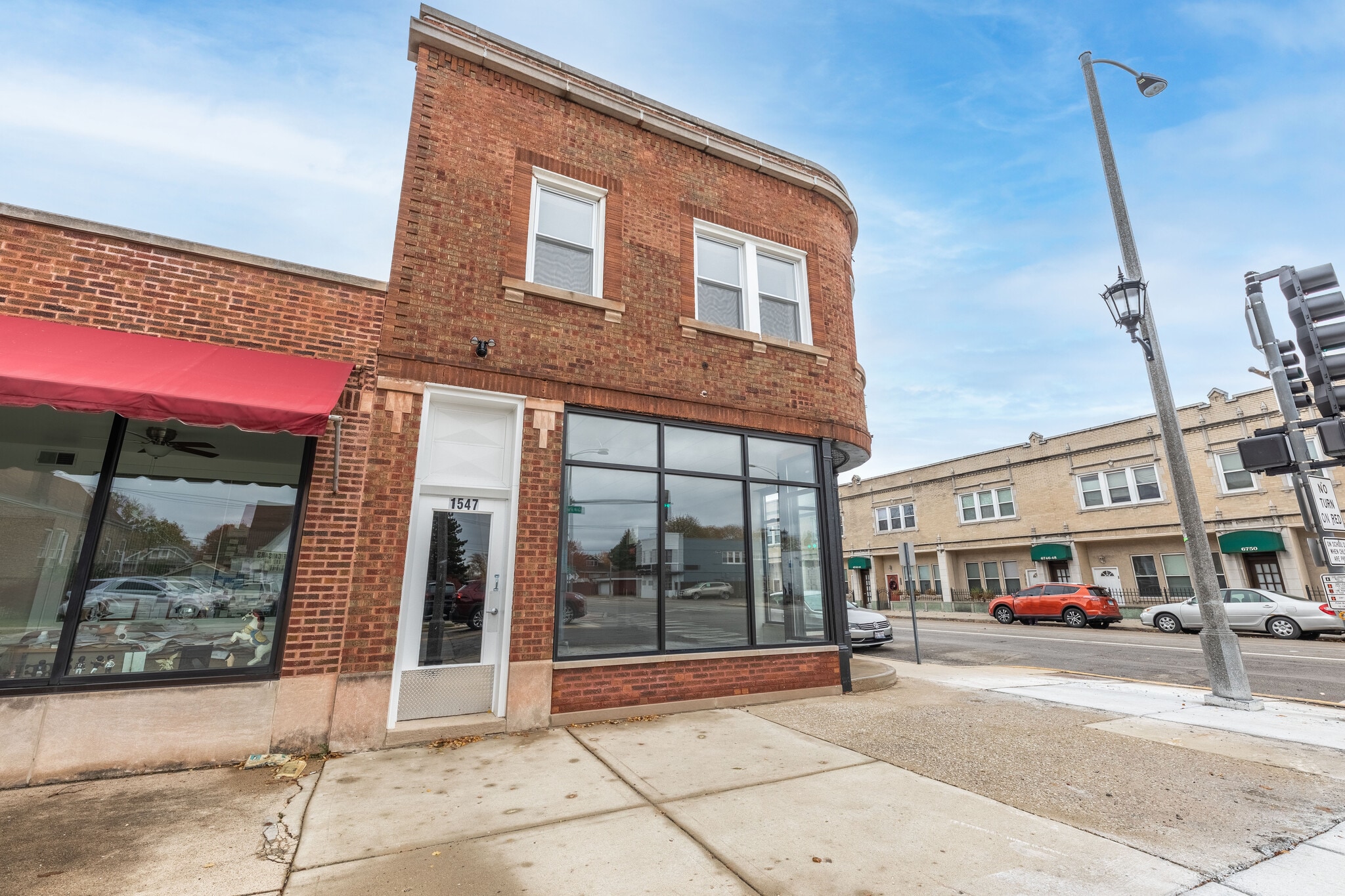 1547 S Oak Park Ave, Berwyn, IL for lease Primary Photo- Image 1 of 13