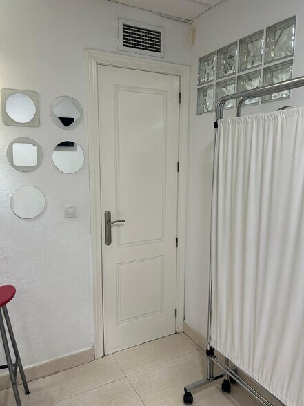 Avenida de Almogávares, 47, Córdoba, Córdoba à louer - Photo du bâtiment - Image 2 de 5