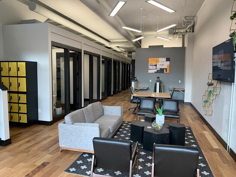 703 W St Germain St, Saint Cloud, MN for sale - Building Photo - Image 2 of 37