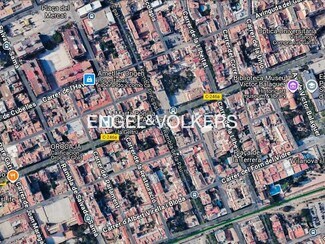 Plus de détails pour Multi-résidentiel à vendre