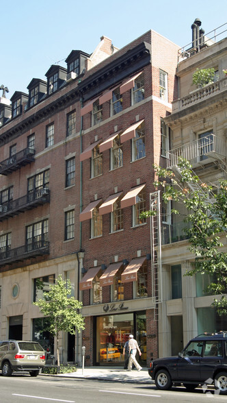 821 Madison Ave, New York, NY for lease - Primary Photo - Image 1 of 2