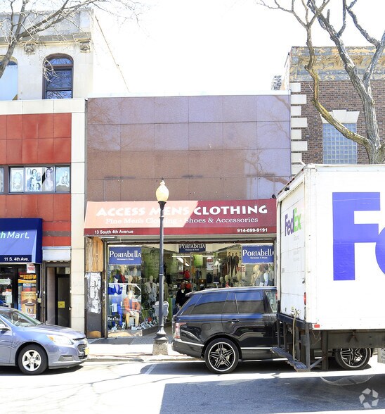 13 S Fourth Ave, Mount Vernon, NY à louer - Photo du bâtiment - Image 2 de 2