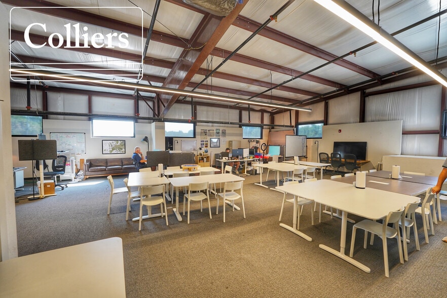 2209 Hawks Lndg, Fayetteville, AR for lease - Building Photo - Image 3 of 9