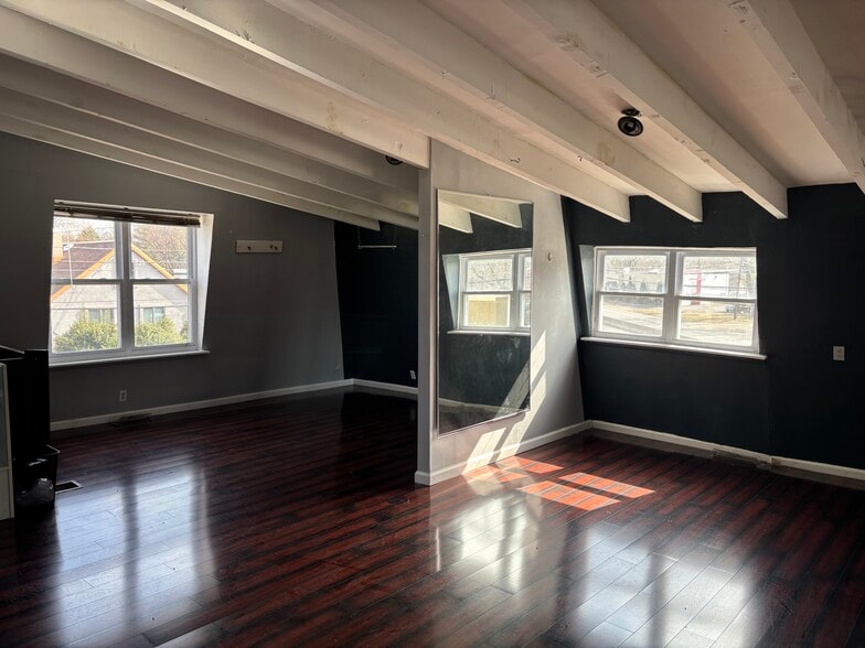 447 Route 38 W, Maple Shade Township, NJ for sale - Building Photo - Image 2 of 7