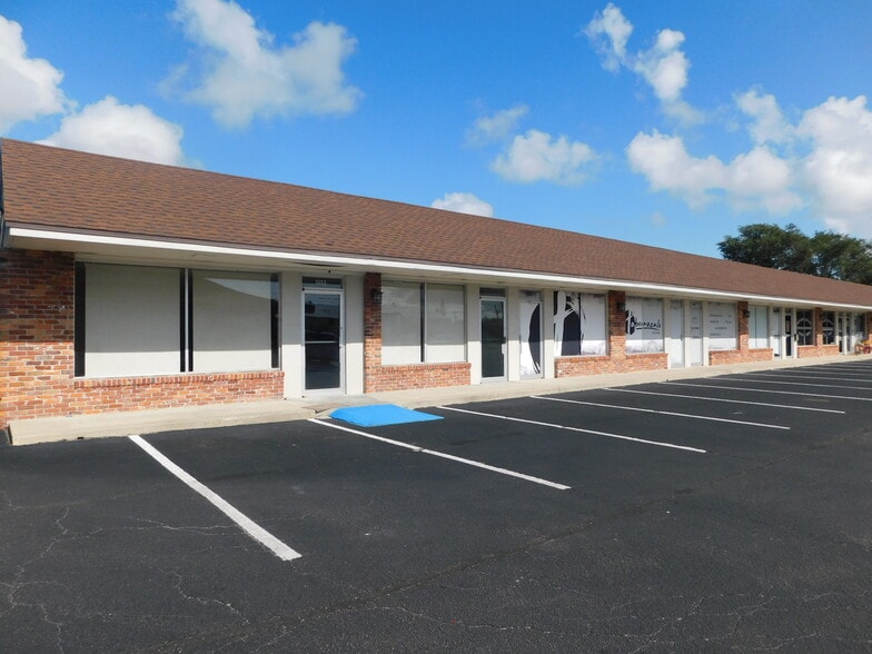Rockledge Plaza, Rockledge, FL for sale - Building Photo - Image 1 of 8