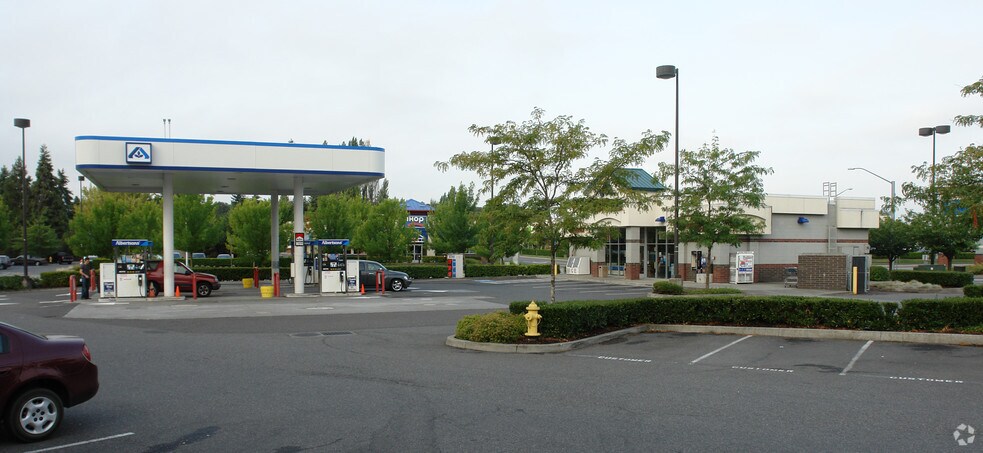 888 NE 25th Ave, Hillsboro, OR à vendre - Photo du bâtiment - Image 2 de 6