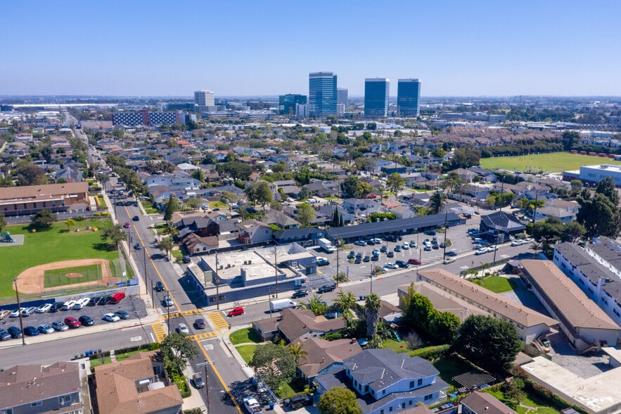 1160 E Mariposa Ave, El Segundo, CA for lease - Primary Photo - Image 1 of 3