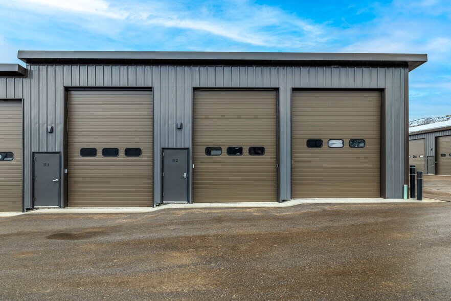 2535 Aviator H2 Ct, Steamboat Springs, CO à vendre - Photo du bâtiment - Image 2 de 6