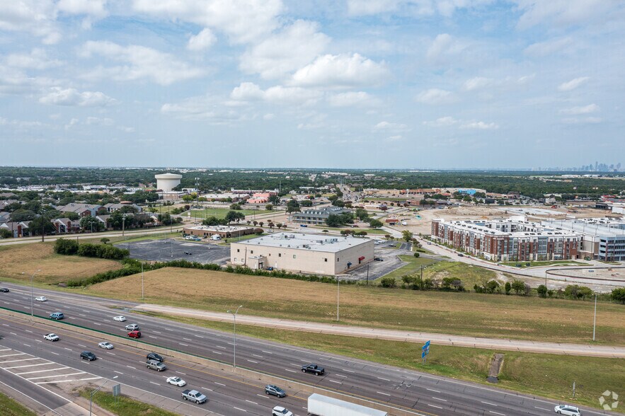 7330 S Westmoreland Rd, Dallas, TX à louer - Photo du bâtiment - Image 1 de 4
