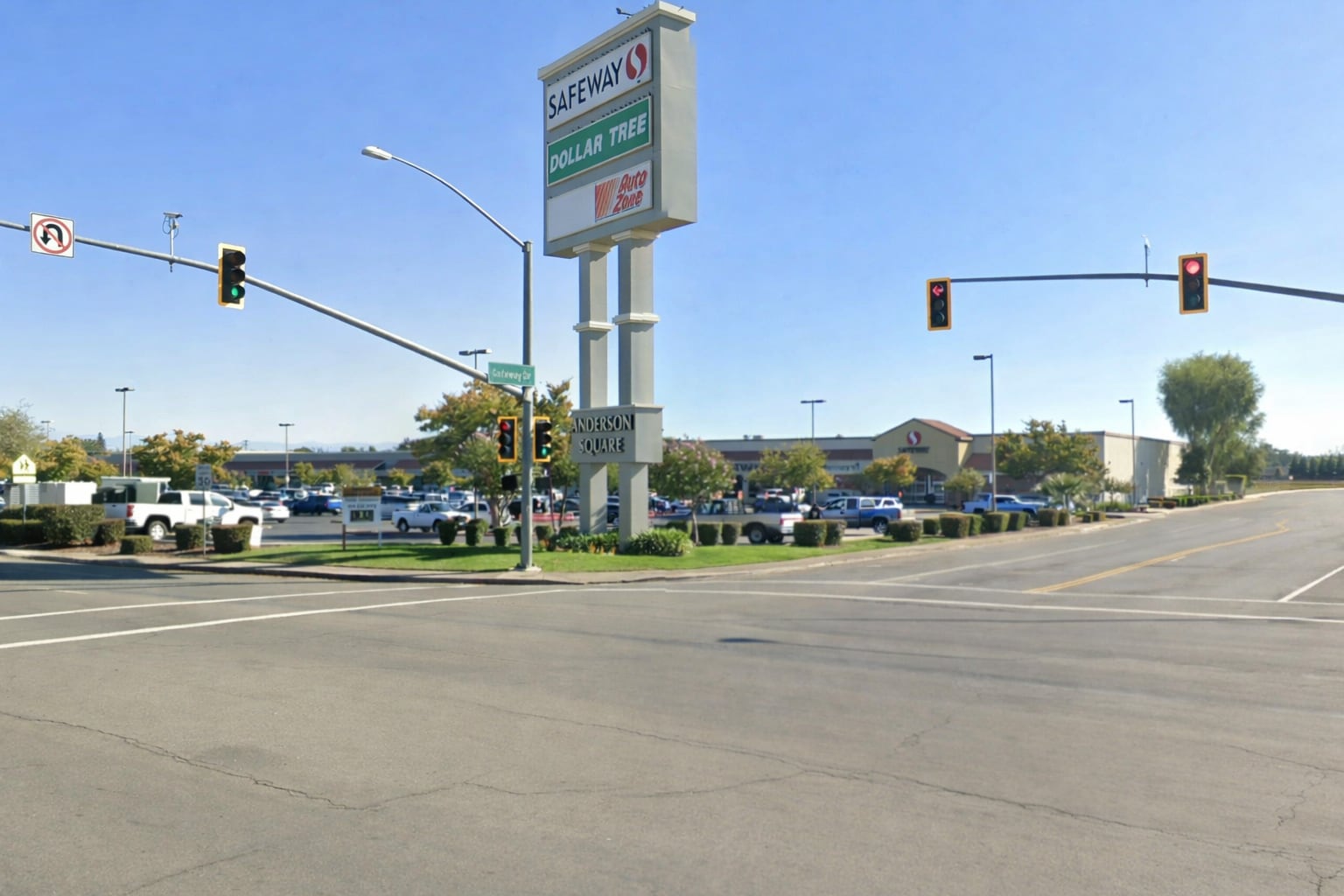 2601-2695 Balls Ferry Rd, Anderson, CA for lease Primary Photo- Image 1 of 2