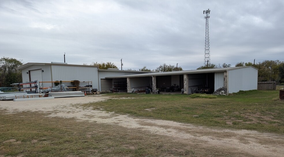 5425 Cooksey Rd, San Antonio, TX for lease - Building Photo - Image 2 of 5