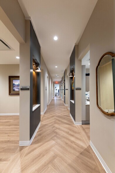 411 12th St, Marble Falls, TX à louer - Photo du bâtiment - Image 3 de 15