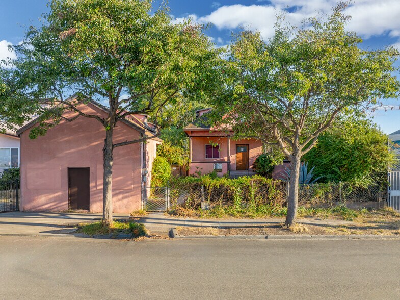 1614 Russell St, Berkeley, CA à vendre - Photo du bâtiment - Image 2 de 19