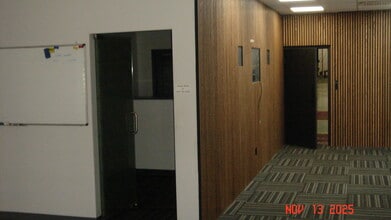 7840-7860 Lehigh Ave, Morton Grove, IL à louer Photo intérieure- Image 1 de 10