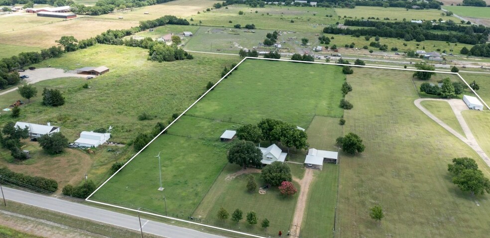 334 S Goode Rd, Wilmer, TX for sale - Building Photo - Image 2 of 14