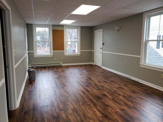 4 High St, Hampton, NH for lease Interior Photo- Image 1 of 6