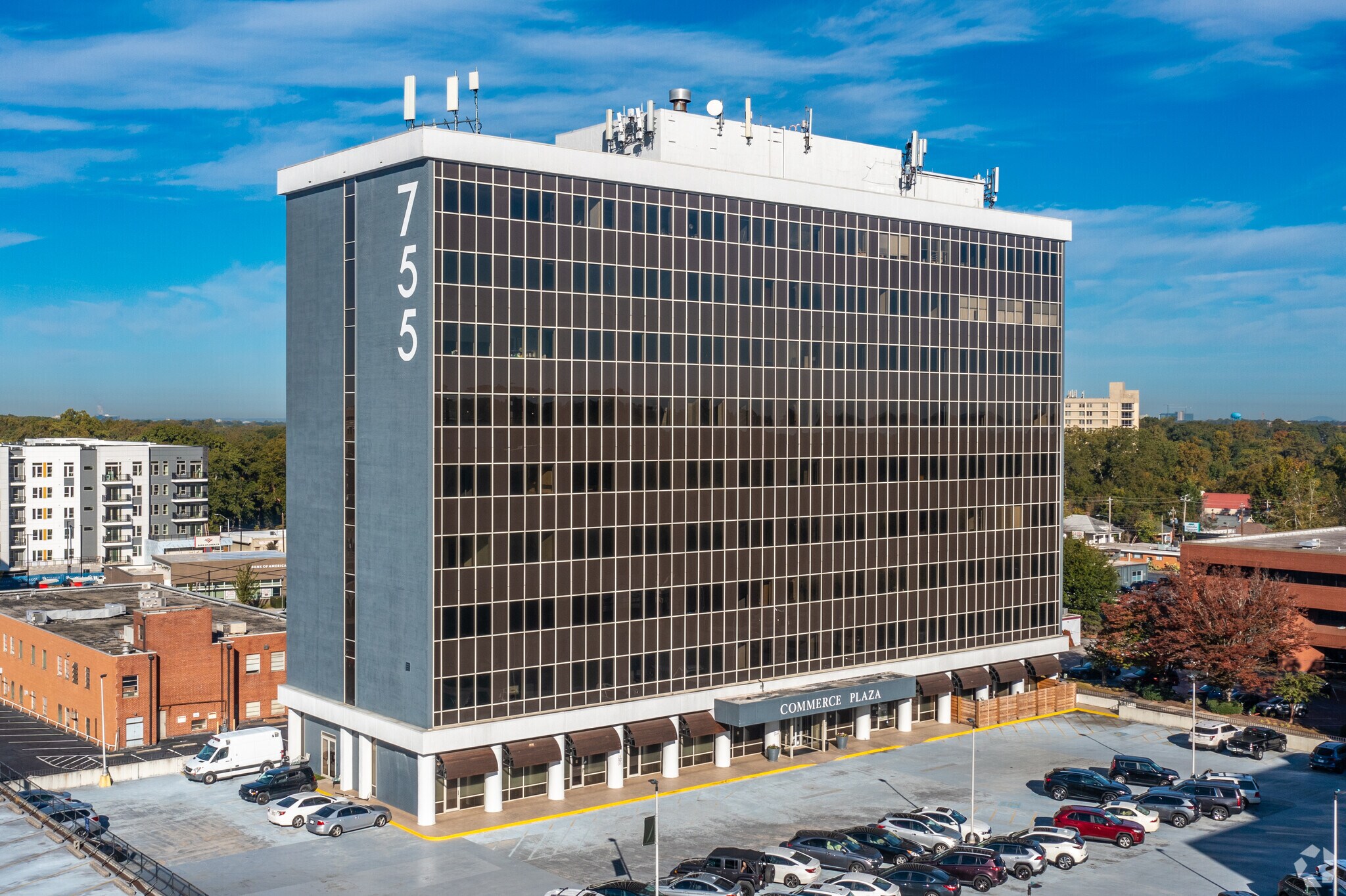 755 Commerce Dr, Decatur, GA à louer Photo du bâtiment- Image 1 de 20