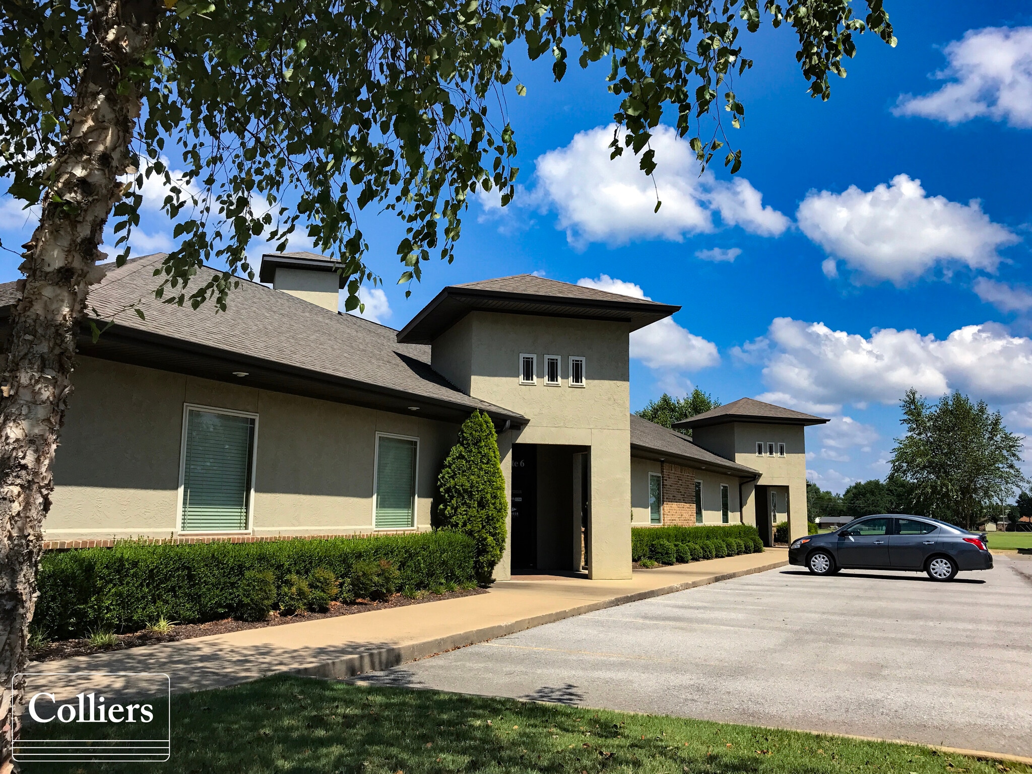 312 SW 24th St, Bentonville, AR à louer Photo intérieure- Image 1 de 12