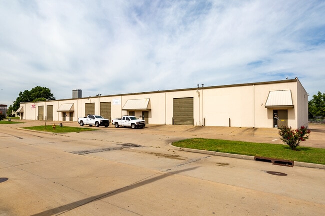 More details for 1024 N Lansing Ave, Tulsa, OK - Industrial for Lease