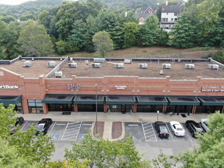 9050 Carothers Pky, Franklin, TN for lease - Building Photo - Image 2 of 6